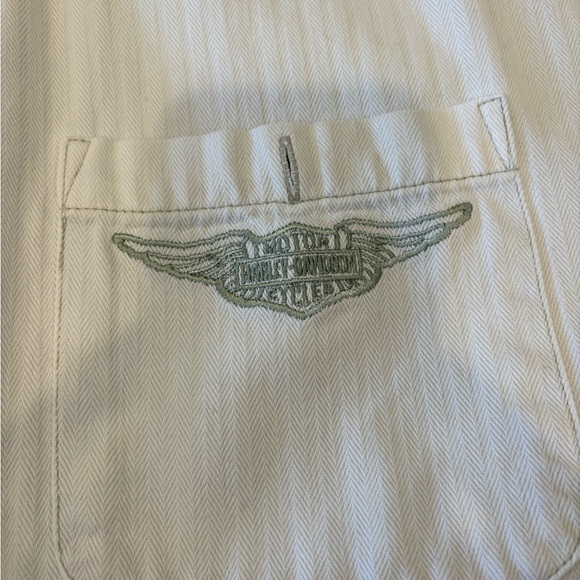 Men’s L Authentic Harley Davidson shirt. Heavy and feels a little like denim - Picture 3 of 5